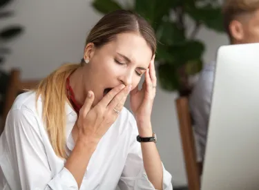 femme manque de sommeil